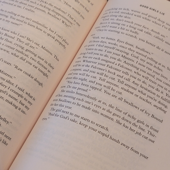 J.T. ELLISON PAPERBACKS, Lot of 2 Great Reads - Picture 8 of 12